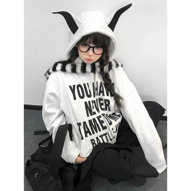 大白鲨 美式复古时尚潮流开衫连帽宽松潮牌斑驳字母小恶魔个性设计高级感拉链舒适百搭外套卫衣 男女同款