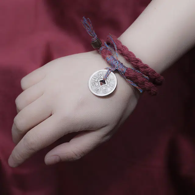 白木黑冰 山鬼花钱 高级感红绳手工编织 棉绳 铜 亚克力 手链 通用