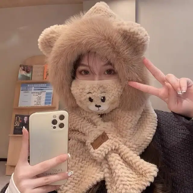 恩僾德 冬季小熊围巾骑车可爱毛绒帽子秋冬季防寒保暖护耳围脖一体 涤纶 绒线帽 男女同款情侣款