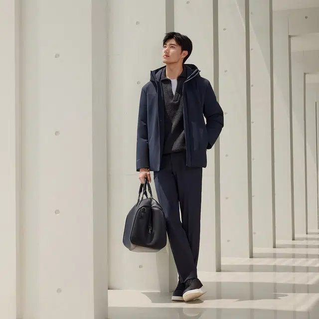 波司登 都市通勤系列 时尚都市连帽羽绒服 男款