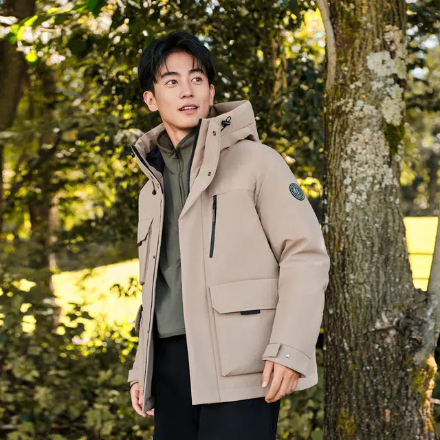 波司登 时尚休闲连帽工装风羽绒服 男款