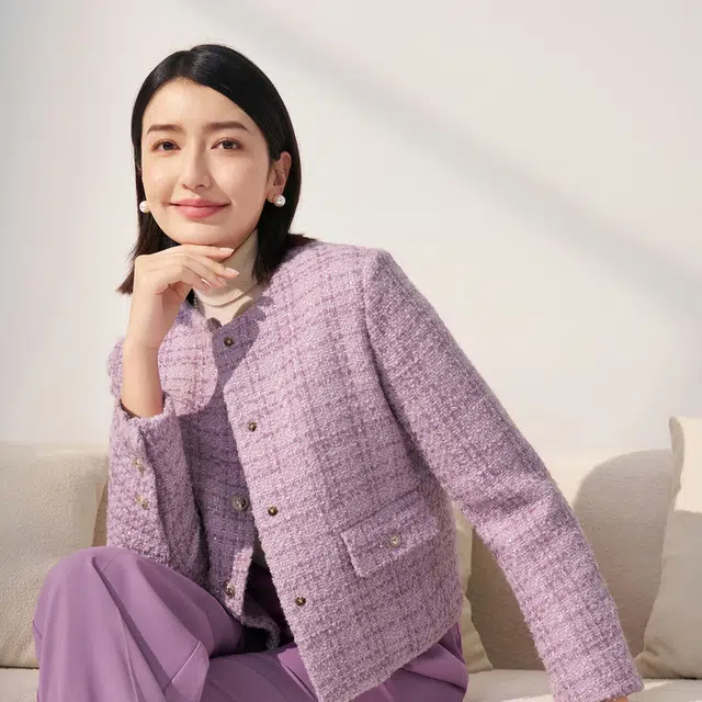 波司登 圆领加厚直筒保暖长袖羽绒服 女款