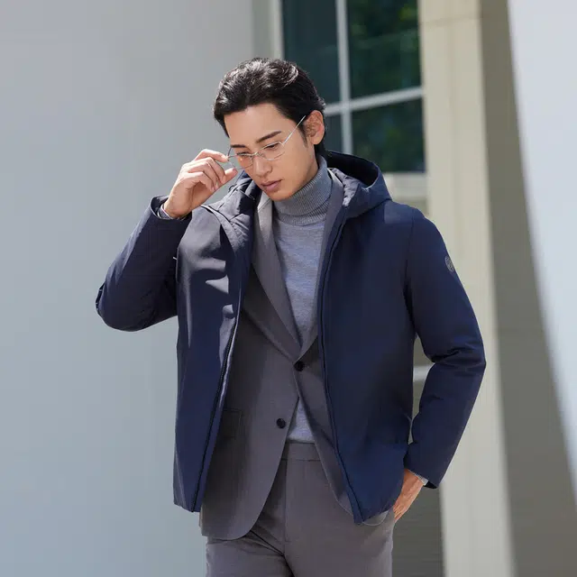 波司登 轻薄商务绅士纯色连帽百搭羽绒服 男款