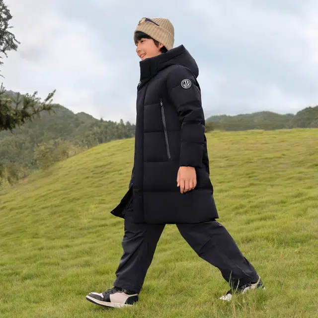 波司登 简约基础连帽舒适中长款百搭长袖羽绒服 青少年