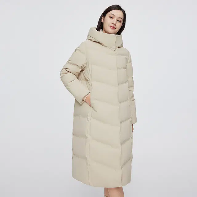 波司登 高端正品纯色常规长袖通勤羽绒服 女款