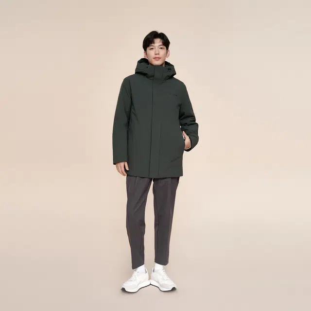 波司登 连帽厚款保暖可拆卸内胆羽绒服 男款
