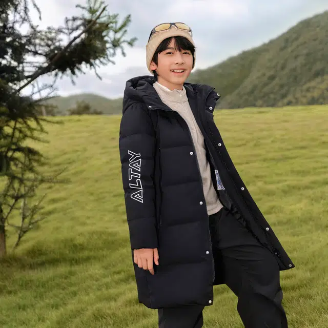 波司登 简约基础连帽舒适中长款百搭长袖羽绒服 青少年