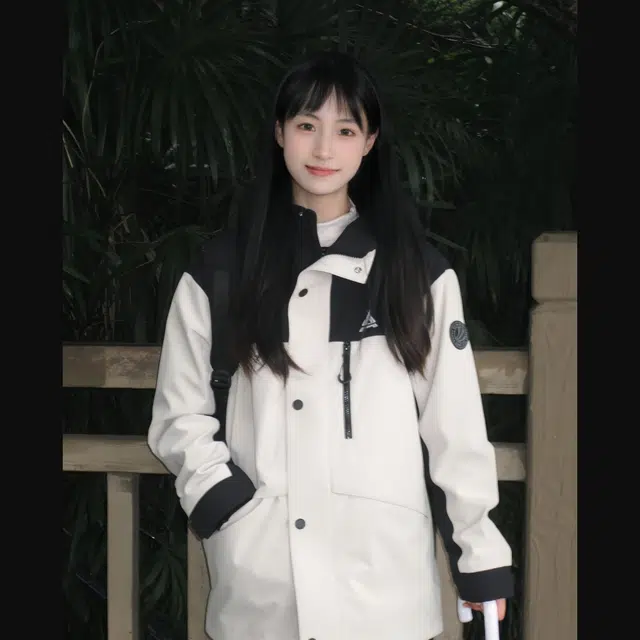 波司登 户外机能防风透气蓄热升温胸贴袋宽松双侧大口袋撞色抽绳连帽夹克外套 男女同款