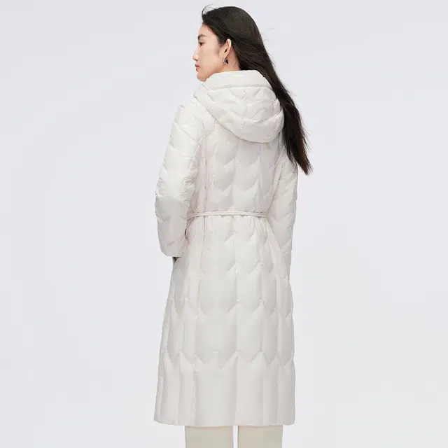 波司登 轻薄连帽长款纯色常规长袖通勤羽绒服 女款