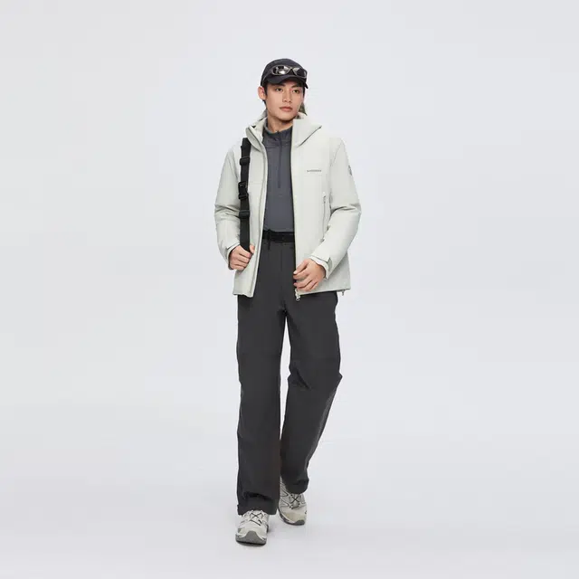 波司登 时尚休闲连帽长袖羽绒服 男款