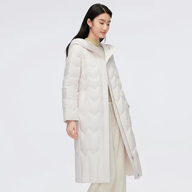 波司登 轻薄连帽长款纯色常规长袖通勤羽绒服 女款