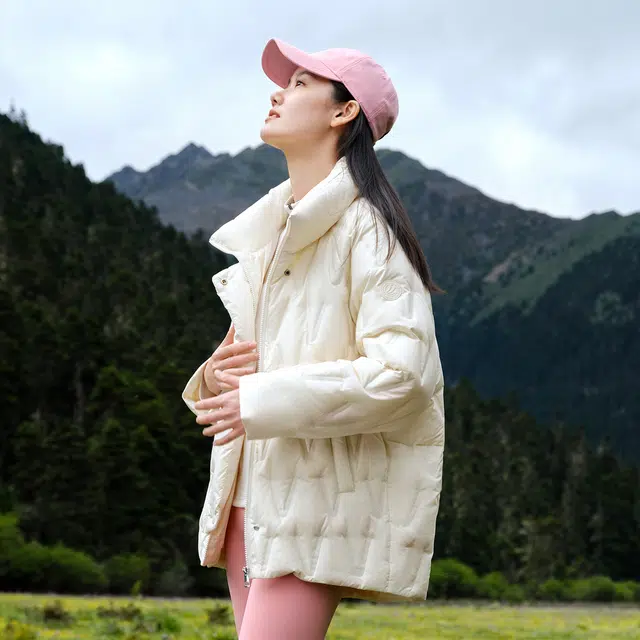 波司登 轻暖系列 短款纯色长袖羽绒服 女款