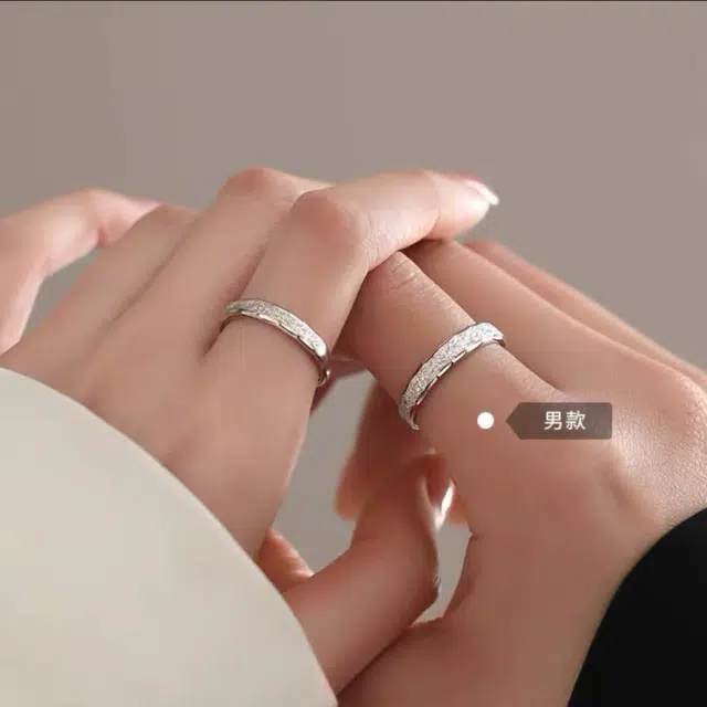 999