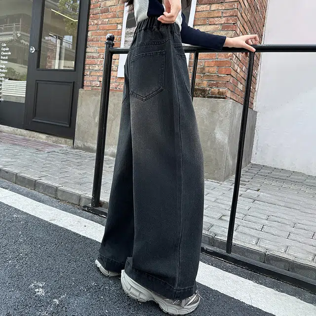 2025
