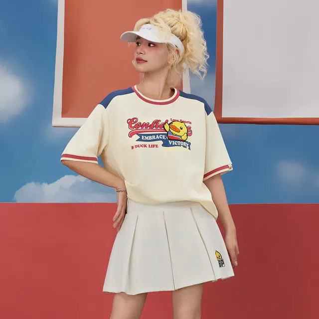 B.Duck T