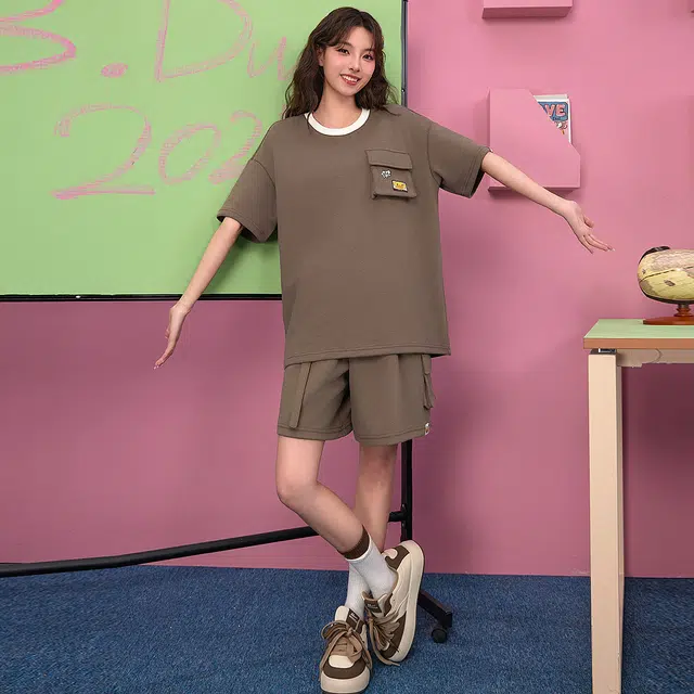 B.Duck T