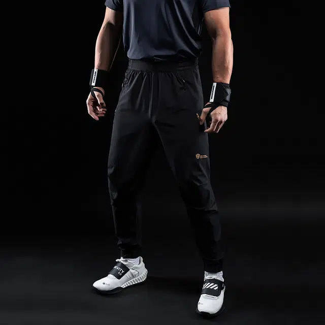 Monster Guardians Black