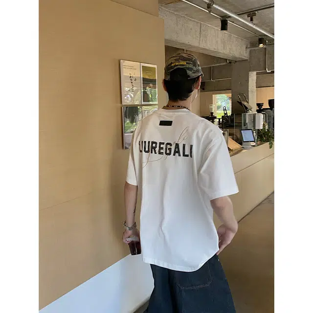 LIUREGALI T
