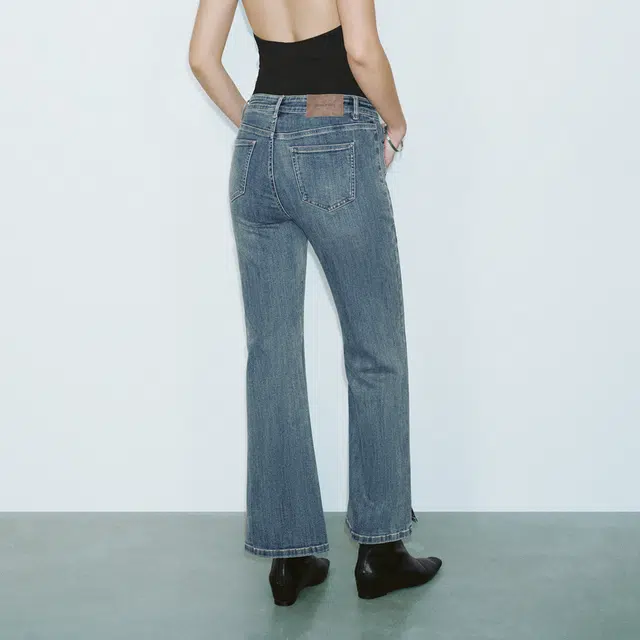 UR