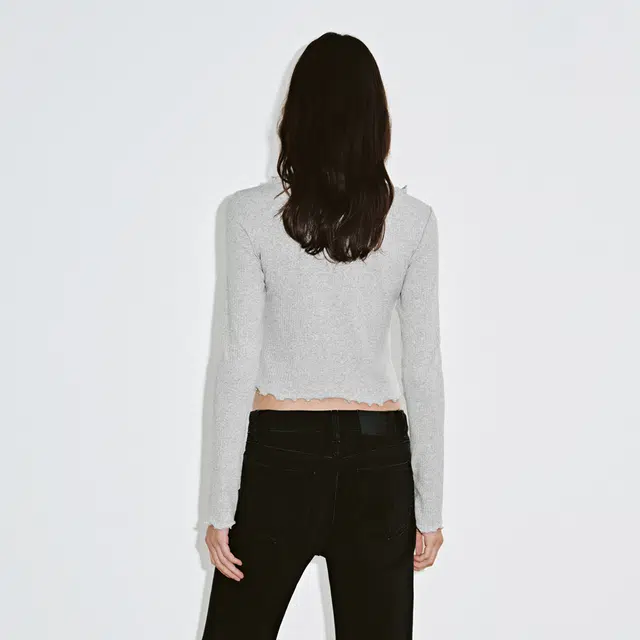 URBAN REVIVO Simple Casual Buttoned Long Sleeve T-Shirt