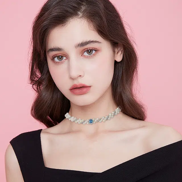 KEYS VIA choker