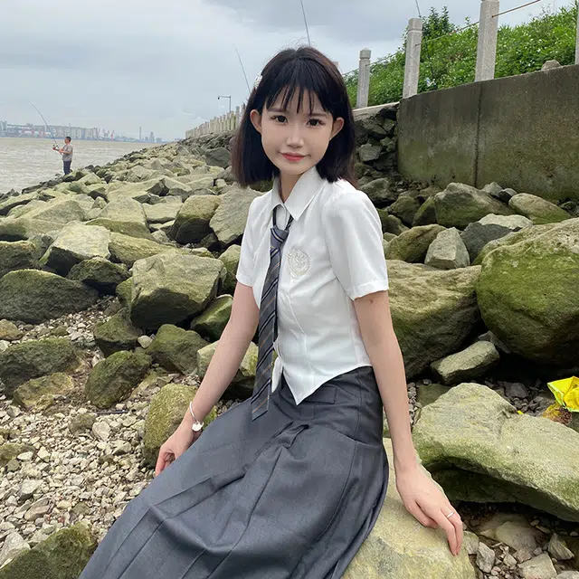 兔半眠 学院风纯色短袖衬衫半身裙制服套装 女款
