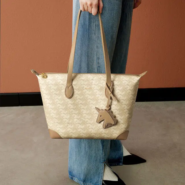 NUCELLE Tote