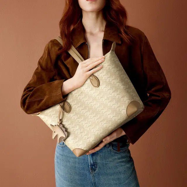 NUCELLE Tote