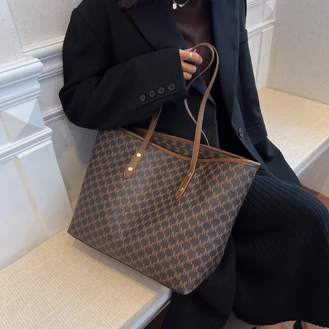 PULUWIRR pu Tote