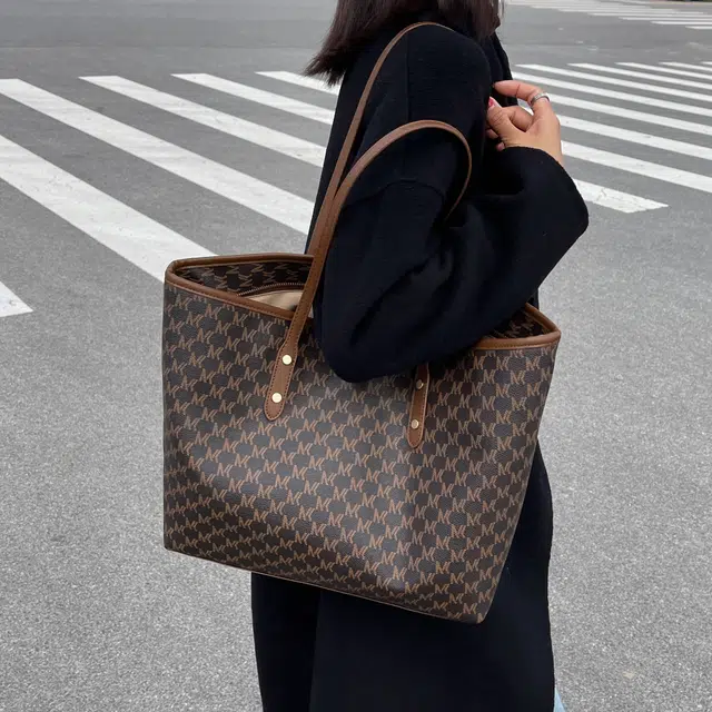 PULUWIRR pu Tote