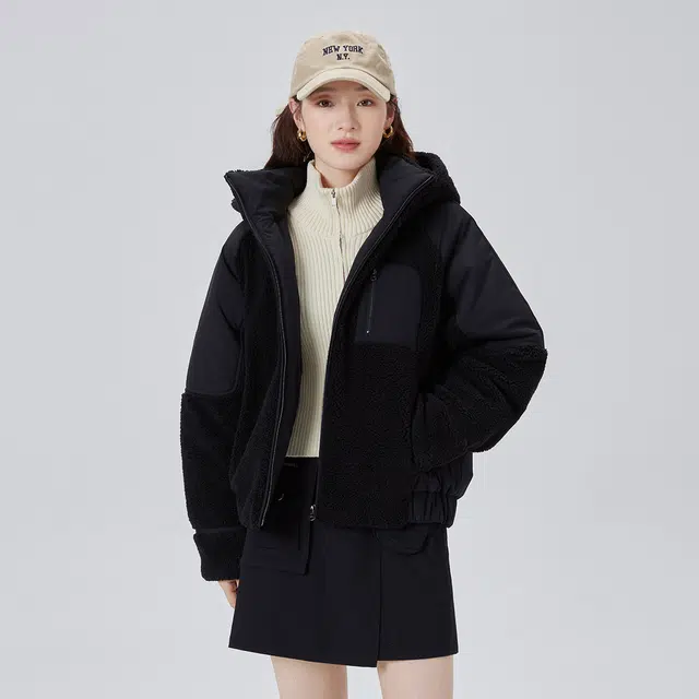 艾莱依 拼色插肩袖短款连帽羊羔毛羽绒服 女款