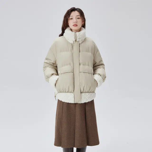 艾莱依 大翻领设计感拼接都市短款羽绒服 女款