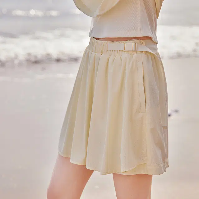 艾莱依 纯色中腰宽松简约休闲短裤 女款