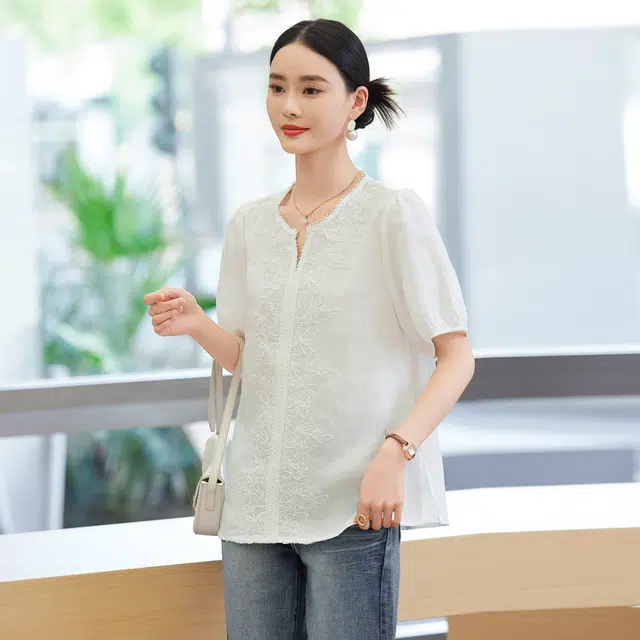 杭依阁 高级感洋气显瘦法式气质刺绣钩花短袖衬衫 女款
