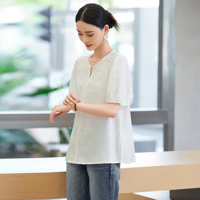 杭依阁 高级感洋气显瘦法式气质刺绣钩花短袖衬衫 女款