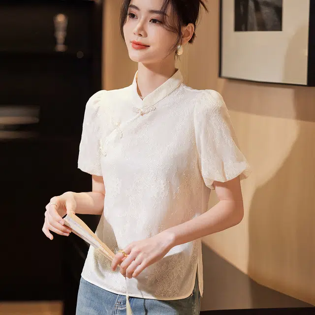 杭依阁 复古灯笼袖新中式盘扣设计泡泡袖立领短袖衬衫 女款 米色