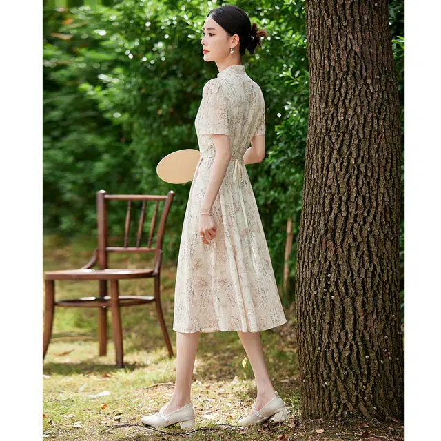 杭依阁 立领印花宽松短袖连衣裙 女款 卡其色