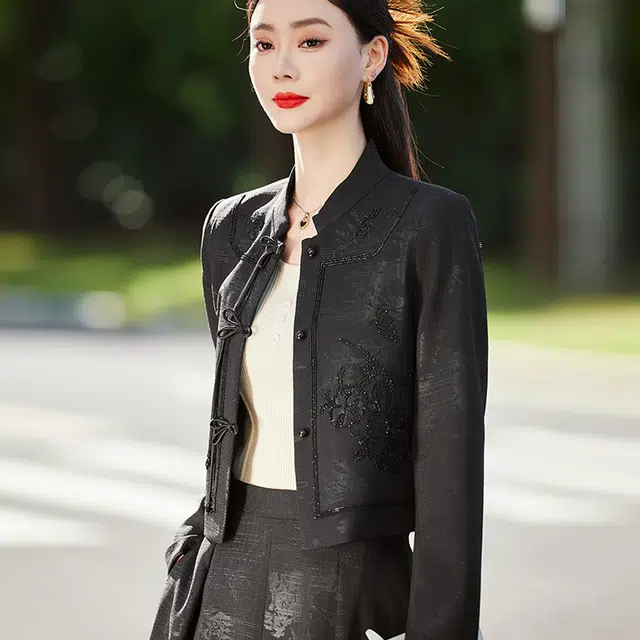 杭依阁 新中式立领短款简约舒适通勤植物花卉截短外套 女款