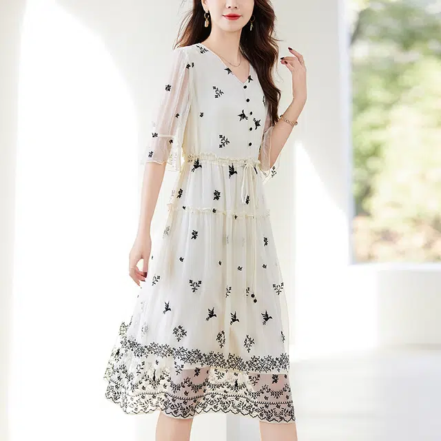 比利斯山羊 桑蚕丝轻奢气质优雅简约大气长袖连衣裙 女款