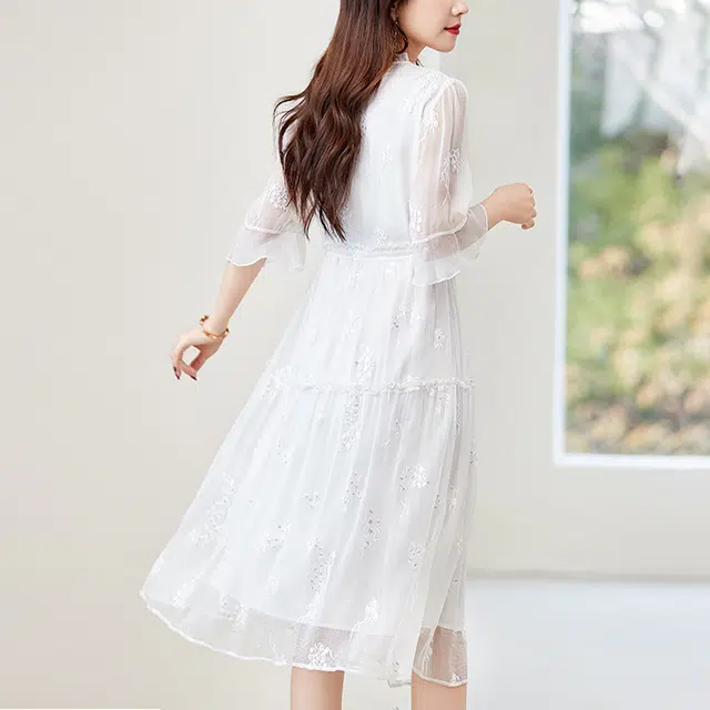 比利斯山羊 夏季桑蚕丝简约轻奢气质优雅长袖连衣裙 女款