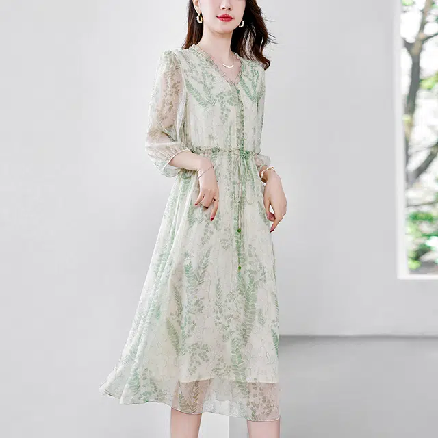 比利斯山羊 夏季桑蚕丝轻奢气质优雅碎花长袖连衣裙 女款