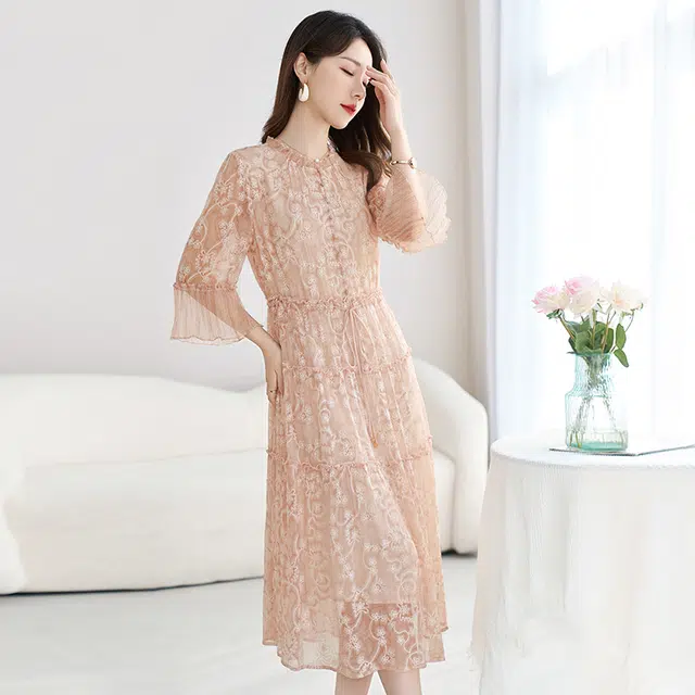 比利斯山羊 桑蚕丝轻奢气质优雅简约时尚长袖连衣裙 女款