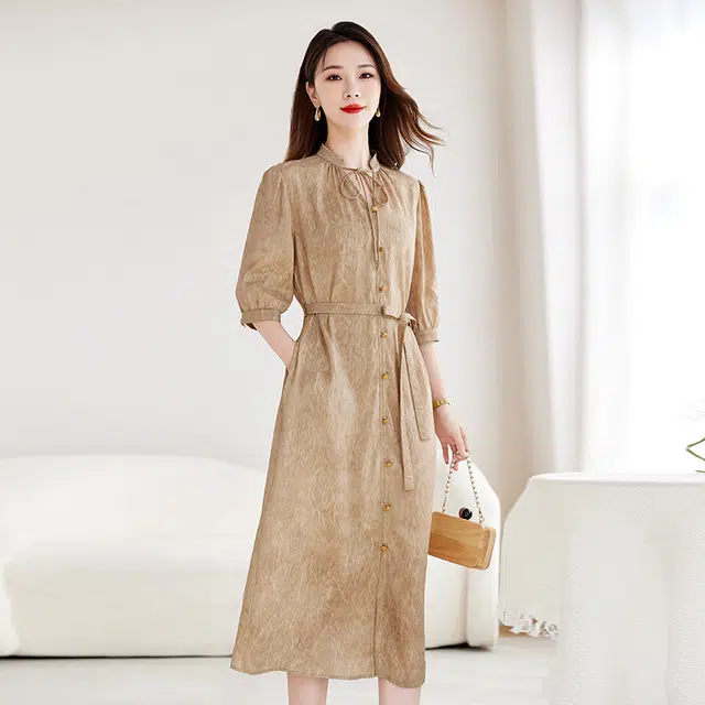 比利斯山羊 简约轻奢气质优雅纯色长袖连衣裙 女款