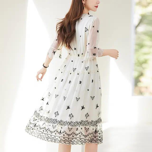 比利斯山羊 桑蚕丝轻奢气质优雅简约大气长袖连衣裙 女款