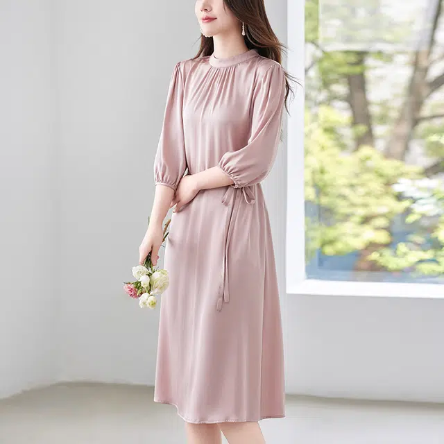 比利斯山羊 桑蚕丝轻奢气质优雅甜美简约长袖连衣裙 女款