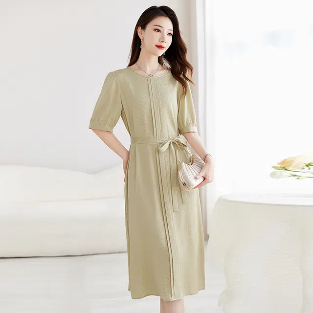 比利斯山羊 轻奢简约气质优雅长袖连衣裙 女款