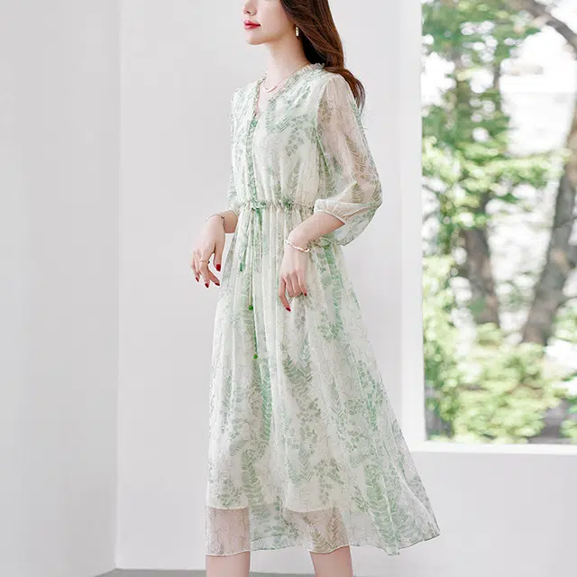 比利斯山羊 夏季桑蚕丝轻奢气质优雅碎花长袖连衣裙 女款