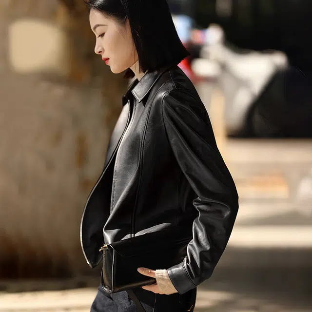 比利斯山羊 时尚休闲束紧轻奢翻领皮衣 女款