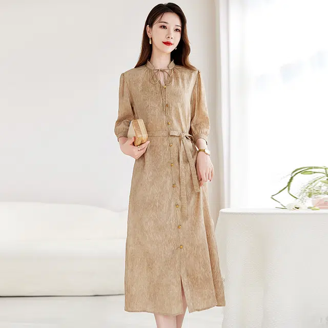 比利斯山羊 简约轻奢气质优雅纯色长袖连衣裙 女款