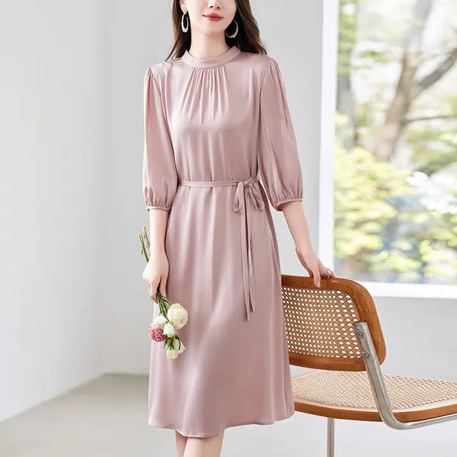 比利斯山羊 桑蚕丝轻奢气质优雅甜美简约长袖连衣裙 女款